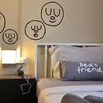 Bed\'S Friend