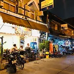 Fundee At Siam Hostel (Adults Only)