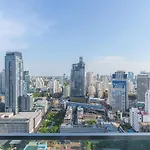Hyde Sukhumvit 11 By Favstay