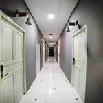 Meet & Meet Hostel