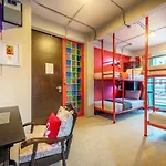 Silom Art Hostel