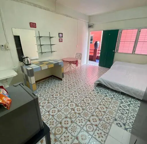 Ratanawong Place 513