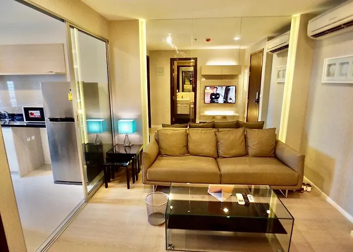 Luxury Apartment Near Downtown