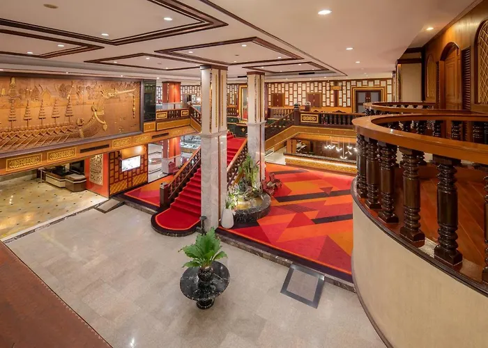 Alexander Hotel