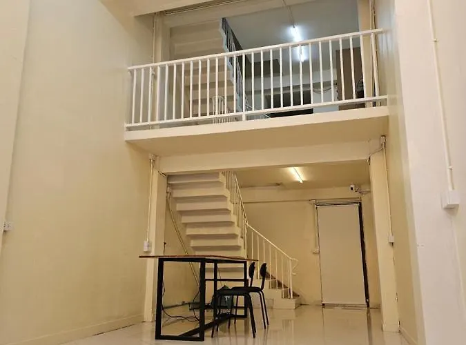Luca Hostel