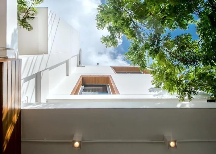Zen Master Hotel
