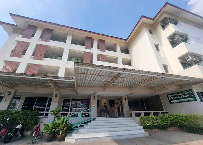Oyo 75460 Baansang Place Suvarnabhumi
