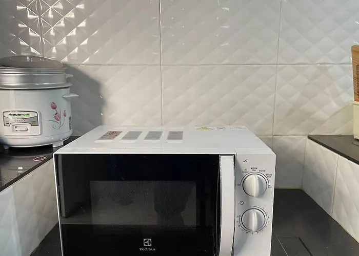 Rb7: Private House Downtown 1Min Walk To Metro