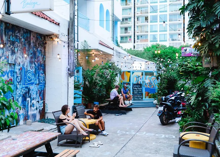 Bodega Bangkok Soi 23 (Adults Only)