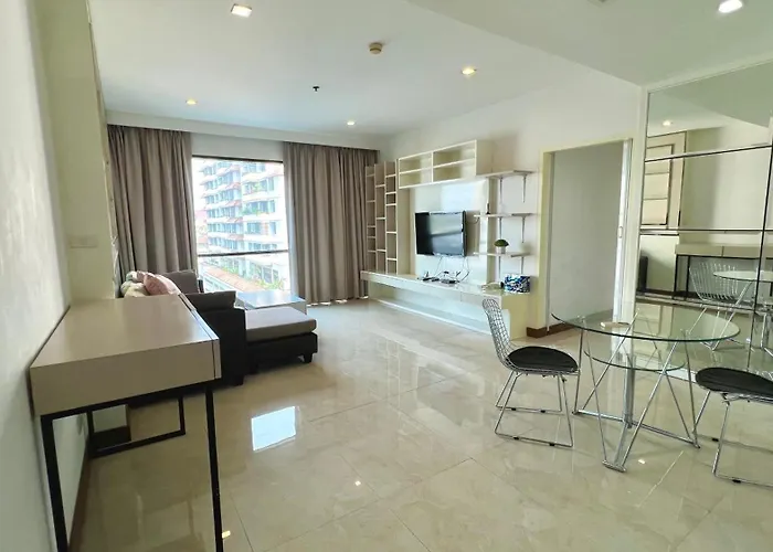 Great Location 3 Mins Walk From Bts Ari