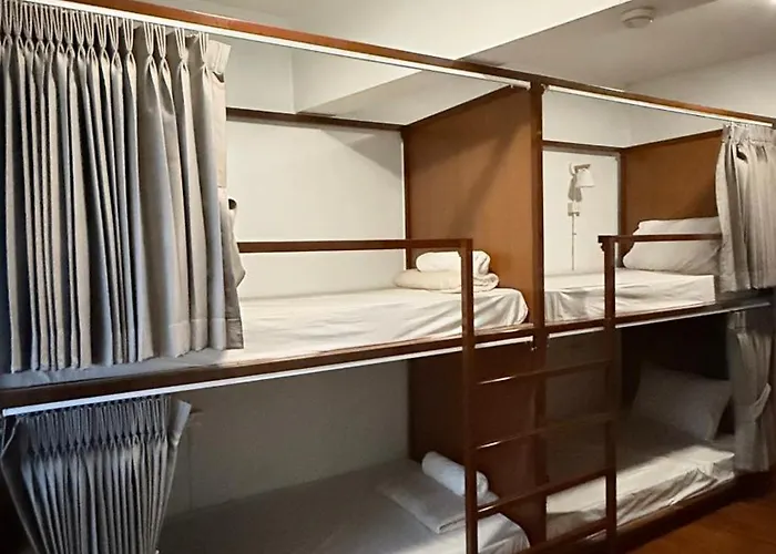 Delight Hostel At Khao San