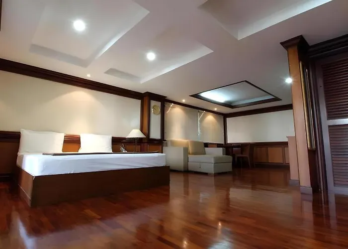Alameda Suites Hotel