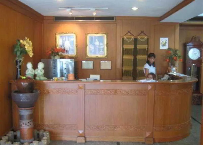 Sawasdee Langsuan Inn