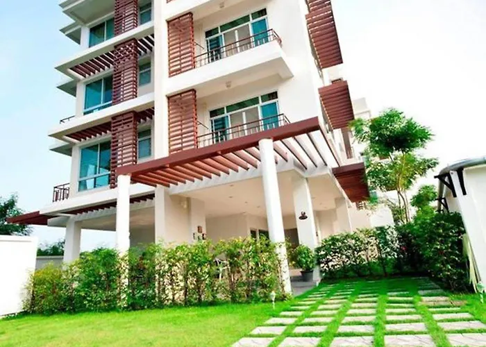 The Meet Green Apartment