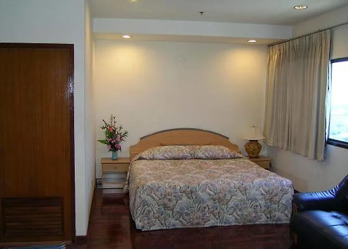 Piyavan Tower Serviced Apartment