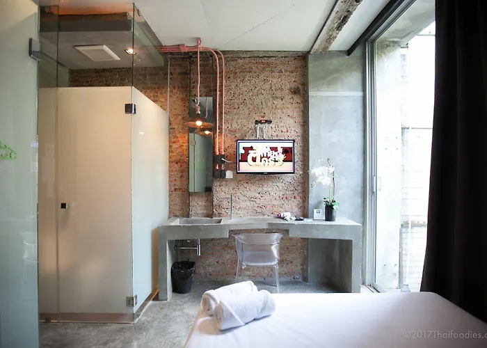 Thrive The Hostel : Patpong By The Belle