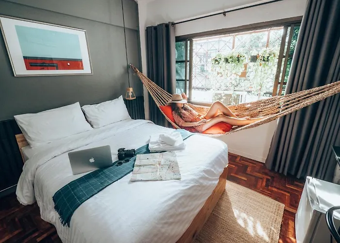 Haus Sathorn 11 Residence
