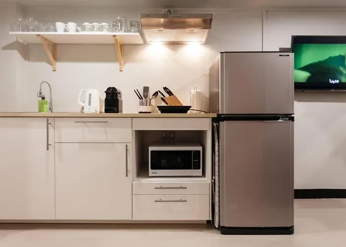 S1 Large Duplex Silom 3 Beds, Full Kitchen Wifi