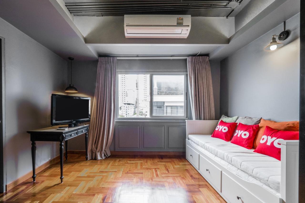 Oyo 1042 Boon's Hotell Bangkok