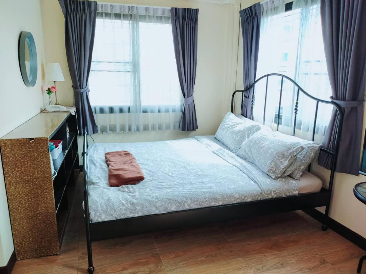 Bed & Breakfast The Cube Sathorn Boutique เดอะ คิวบ์ สาทร บูติค โฮเทล Near Bts Surasak Bangkok