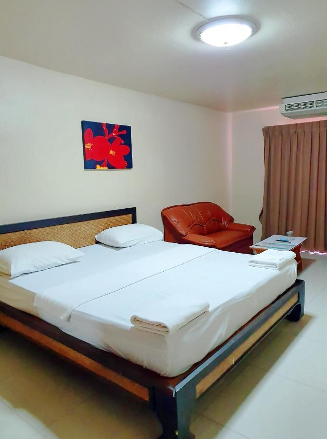 The Montana Lodge-sathorn Hotel 3*