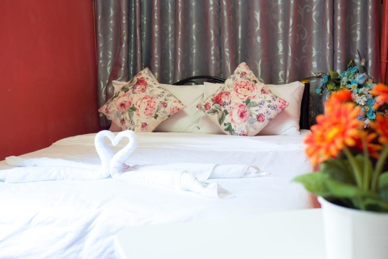 De Sky Sukhumvit Ekkamai Hotell
