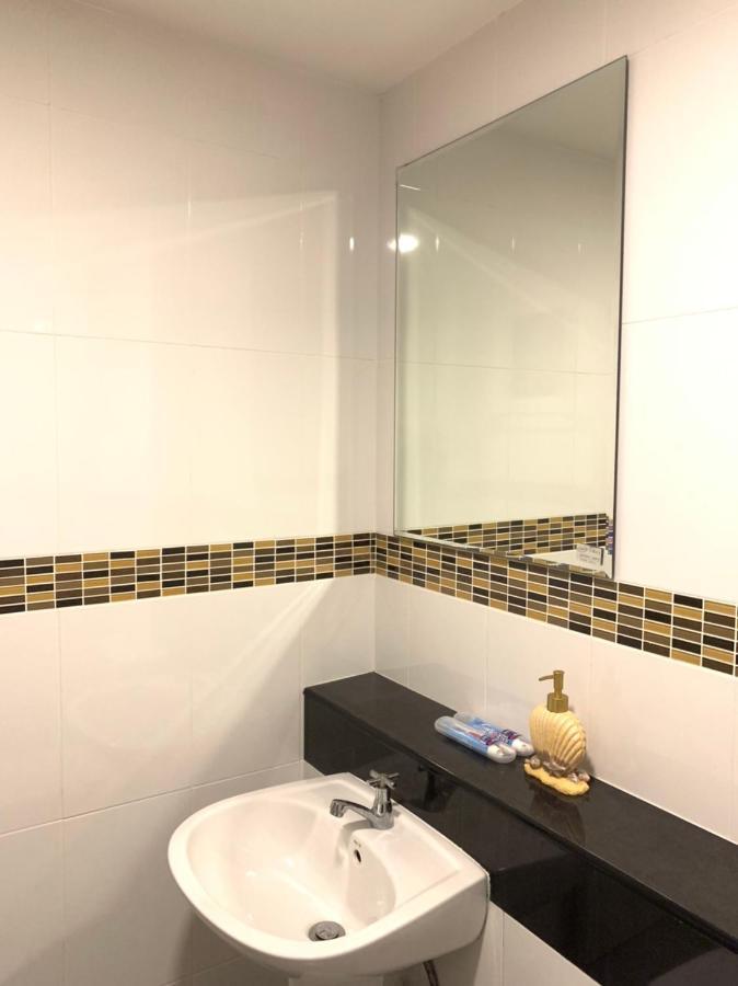 Pearl Place Serviced Huamak Apartment