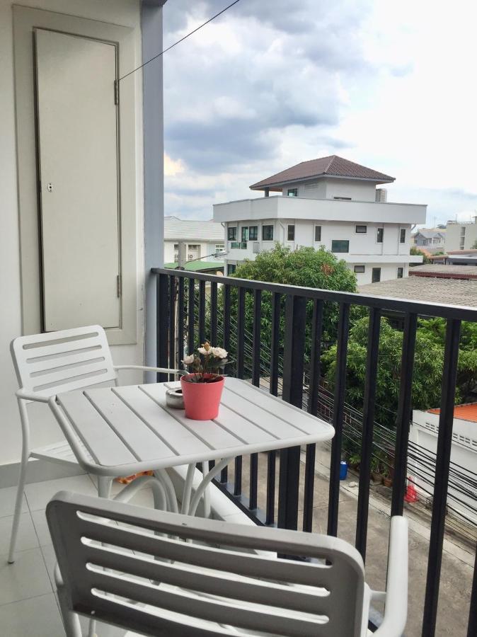 Pearl Place Serviced Huamak Apartment *