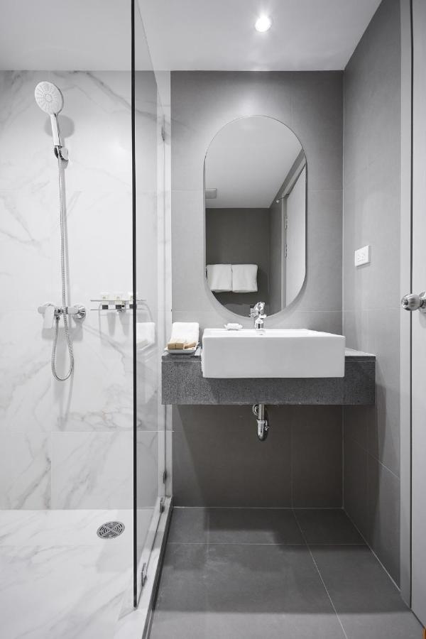 56 Surawong Hotell Bangkok