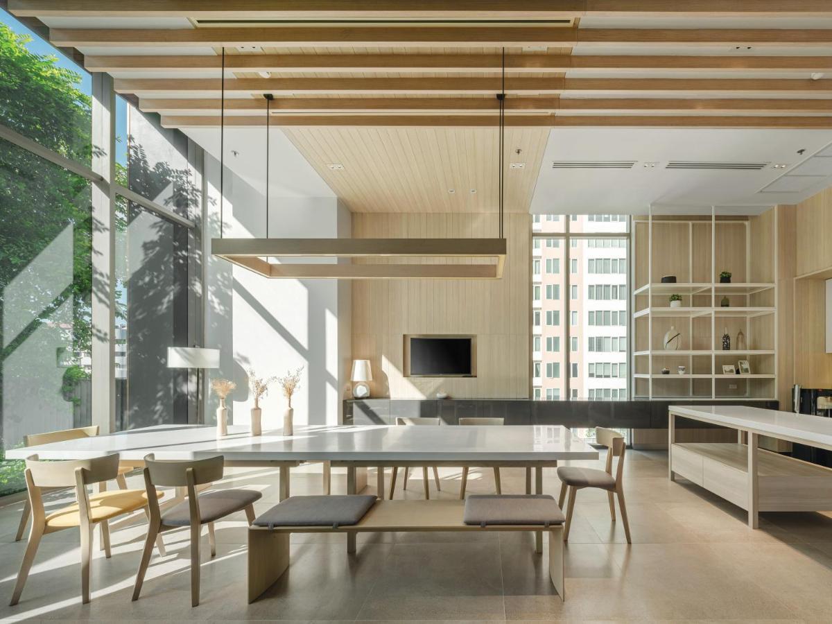 Oakwood Khách sạn