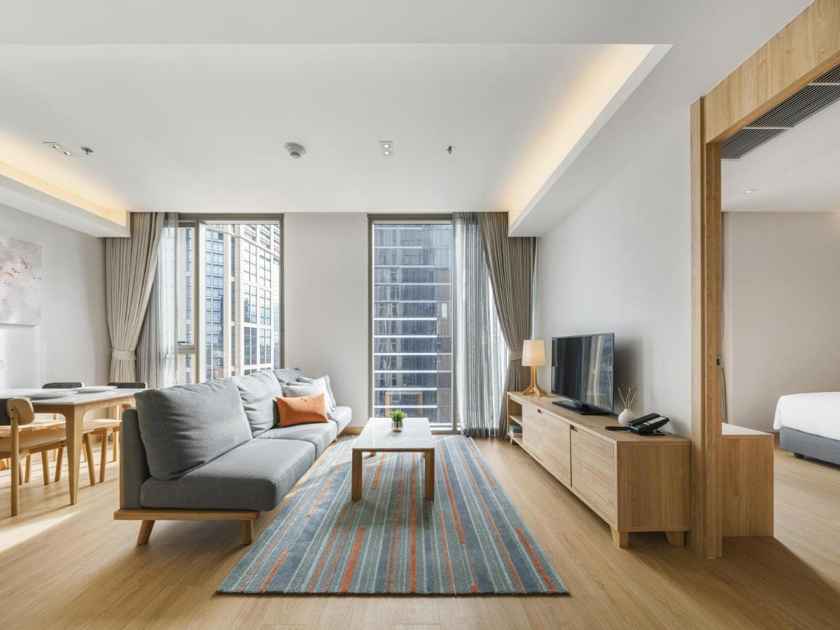 Oakwood Khách sạn 5*