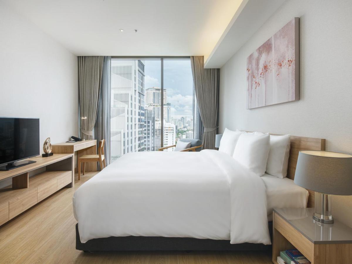 Khách sạn Oakwood