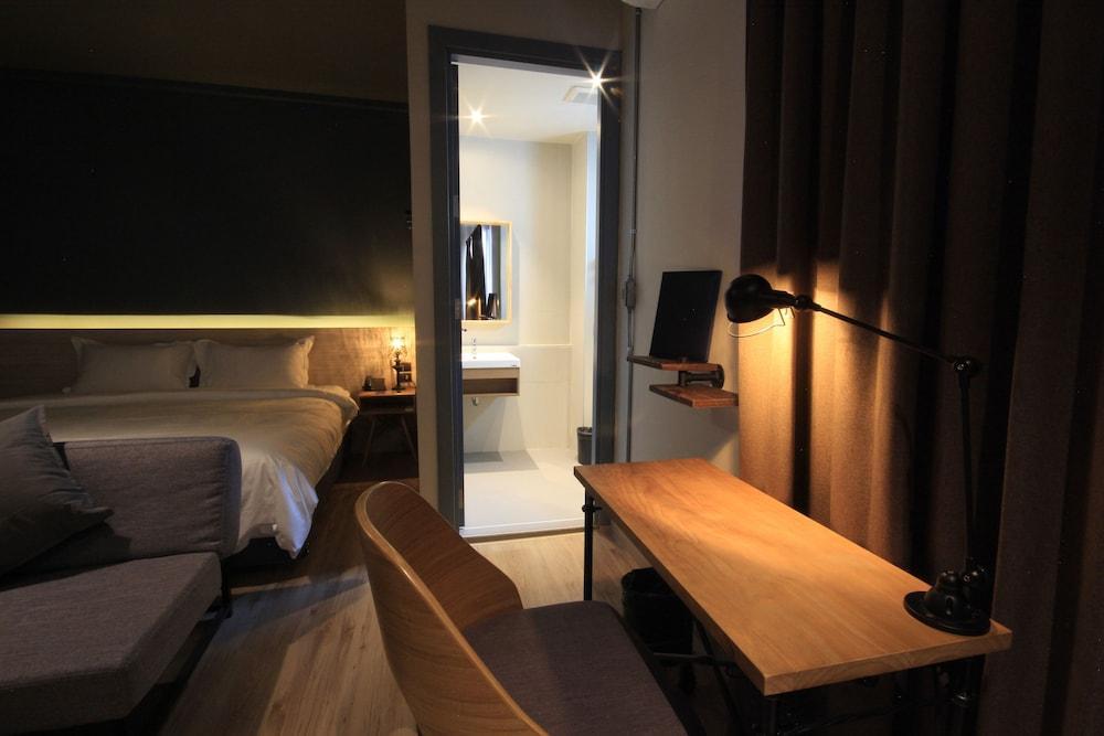 Hotel Tha Loft By Th District Bangkok