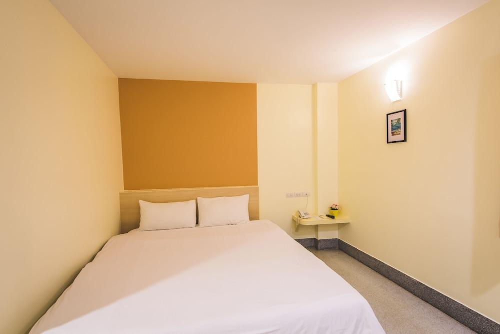 New Suanmali Hotel 3*