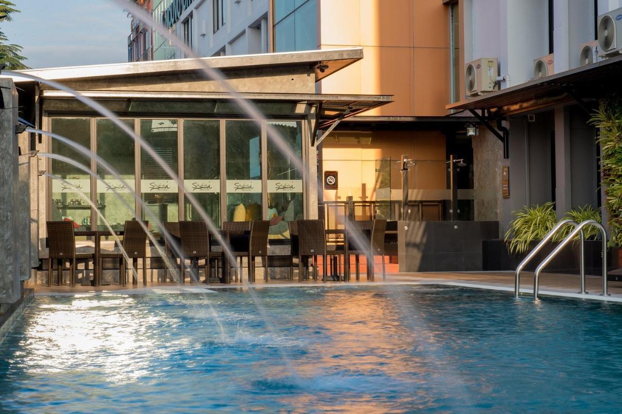Nouvo Hotel