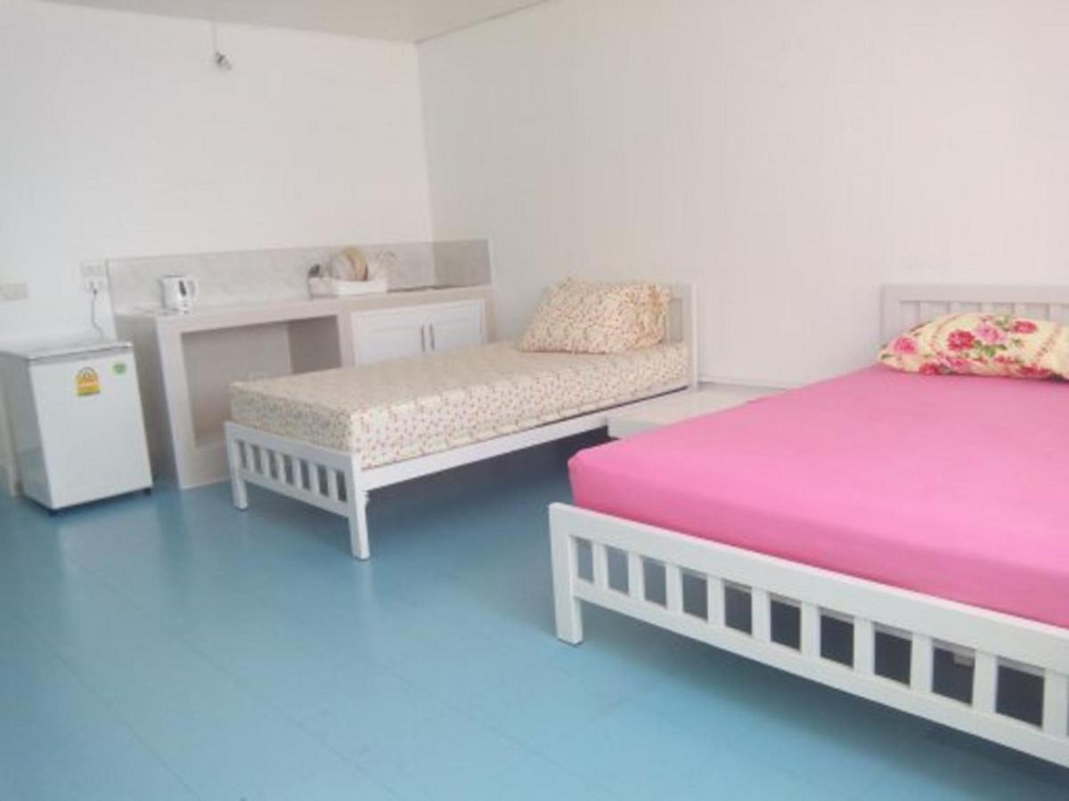 Guest house In - Airport Transfer