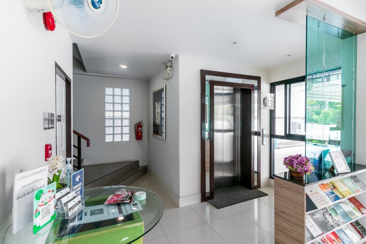 Hotel Oyo 1061 Peaberry Place Bangkok