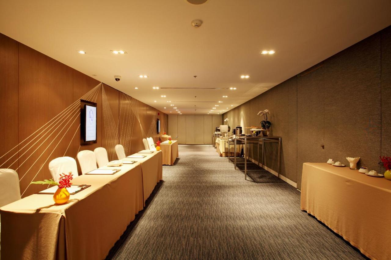 Centara Watergate Pavilion 4* Banguecoque