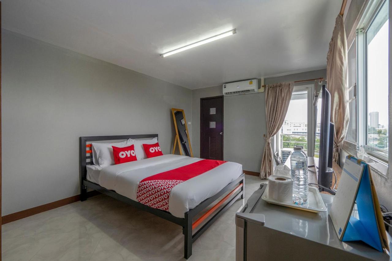 Oyo 714 Chevasai Vipawadee 42 Hotel Bangkok