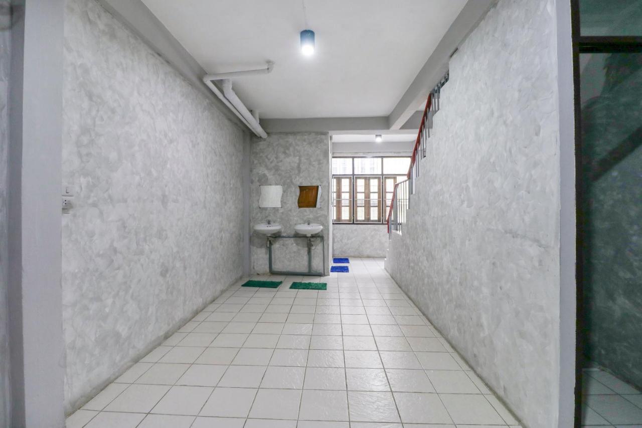 Oyo 950 Casa De Takumi Hotel