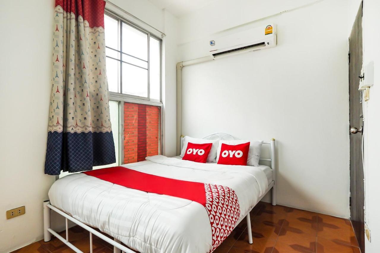 Hotel Oyo 550 Happyland Bangkok