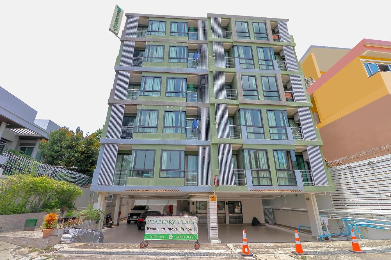 Hotel Oyo 1061 Peaberry Place 2*