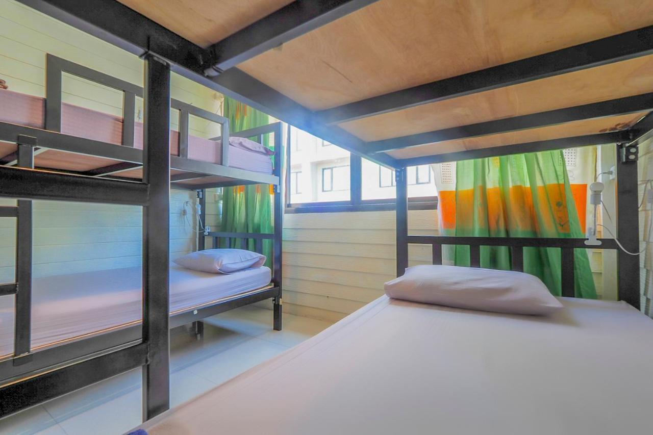 Hotel Oyo 1016 Jade's House 2*