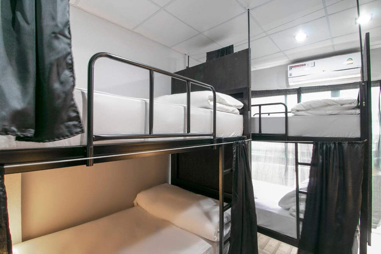Oyo 1158 Thestaycafe 2*