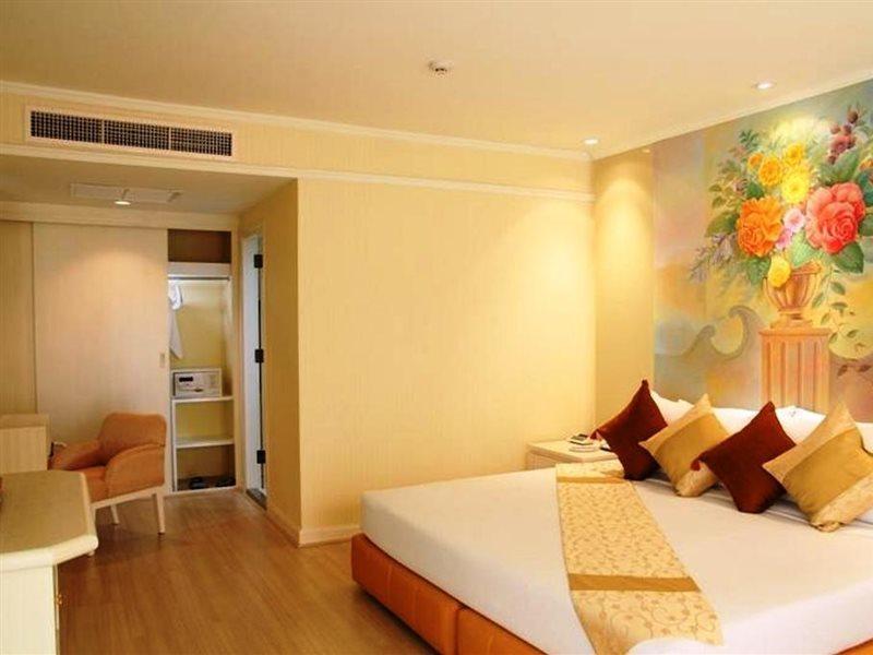 The Palazzo Khách sạn 4*