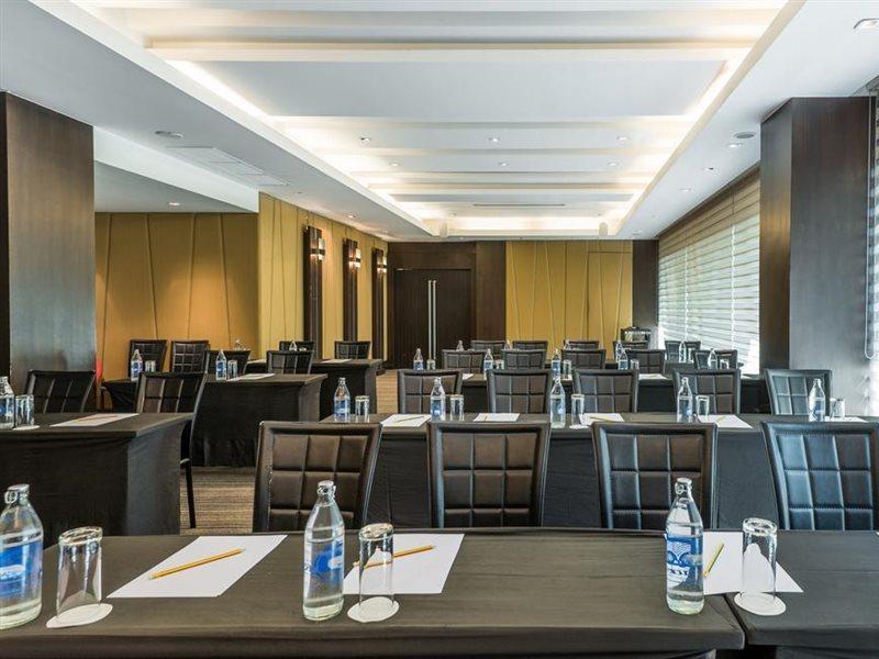 Khách sạn Hi Residence, 3*