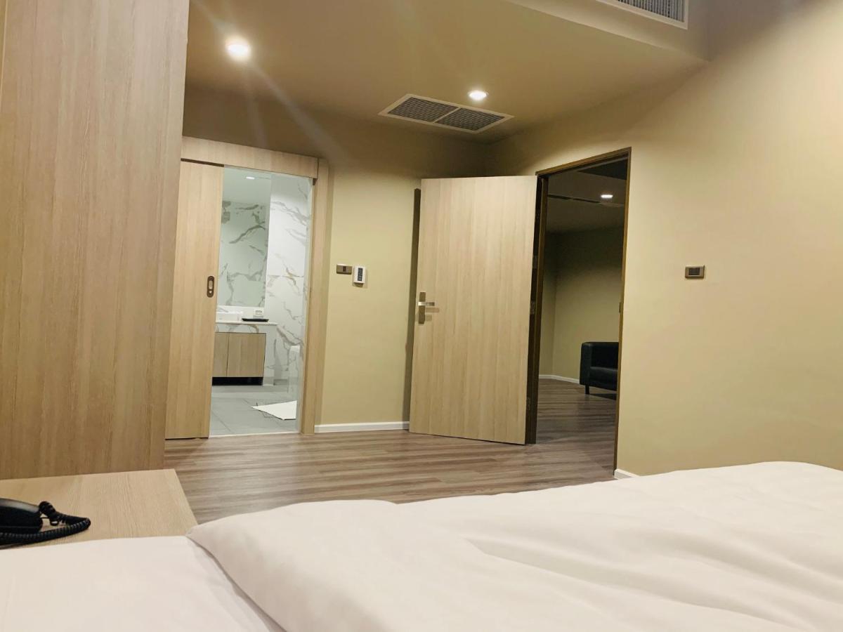 Khách sạn Gold Orchid 4*