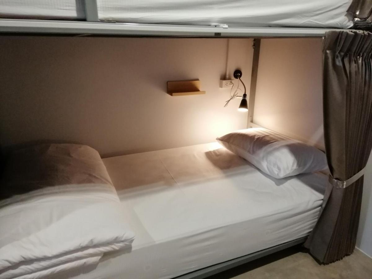 Hostal The Marble *