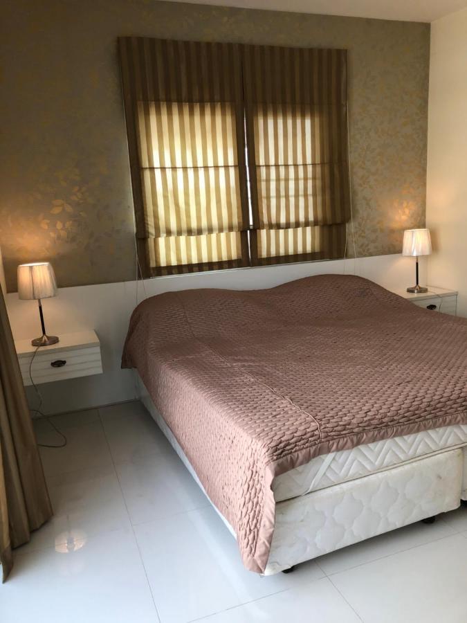 Aparthotel Trio House *