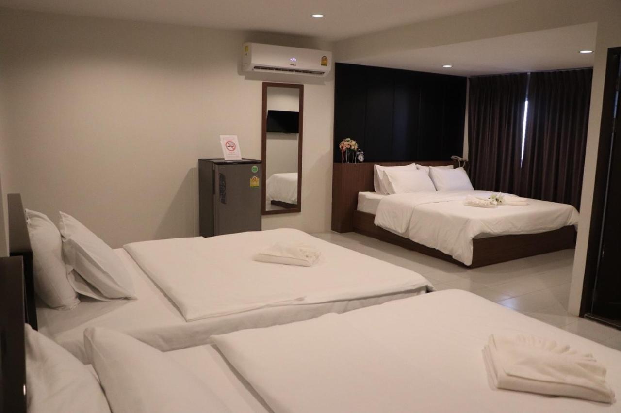 Hotel Chaengwattana Pavilion